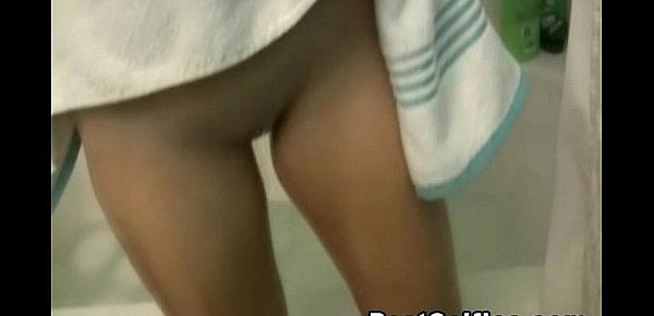  Beautiful Big Tits Samantha Shows Nude In Bath